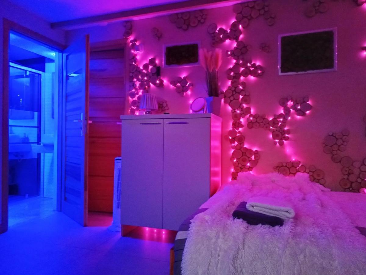 Lux Houses W Domku Tylko Dwa Apartamentyz Jacuzzi Zewnetrznym Gron Exterior photo